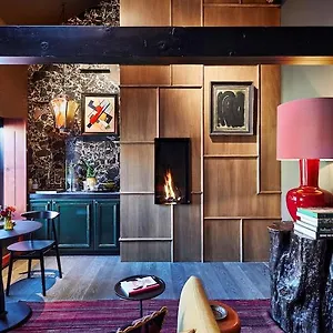 Maison Fred Luxury , Bruges Belgio